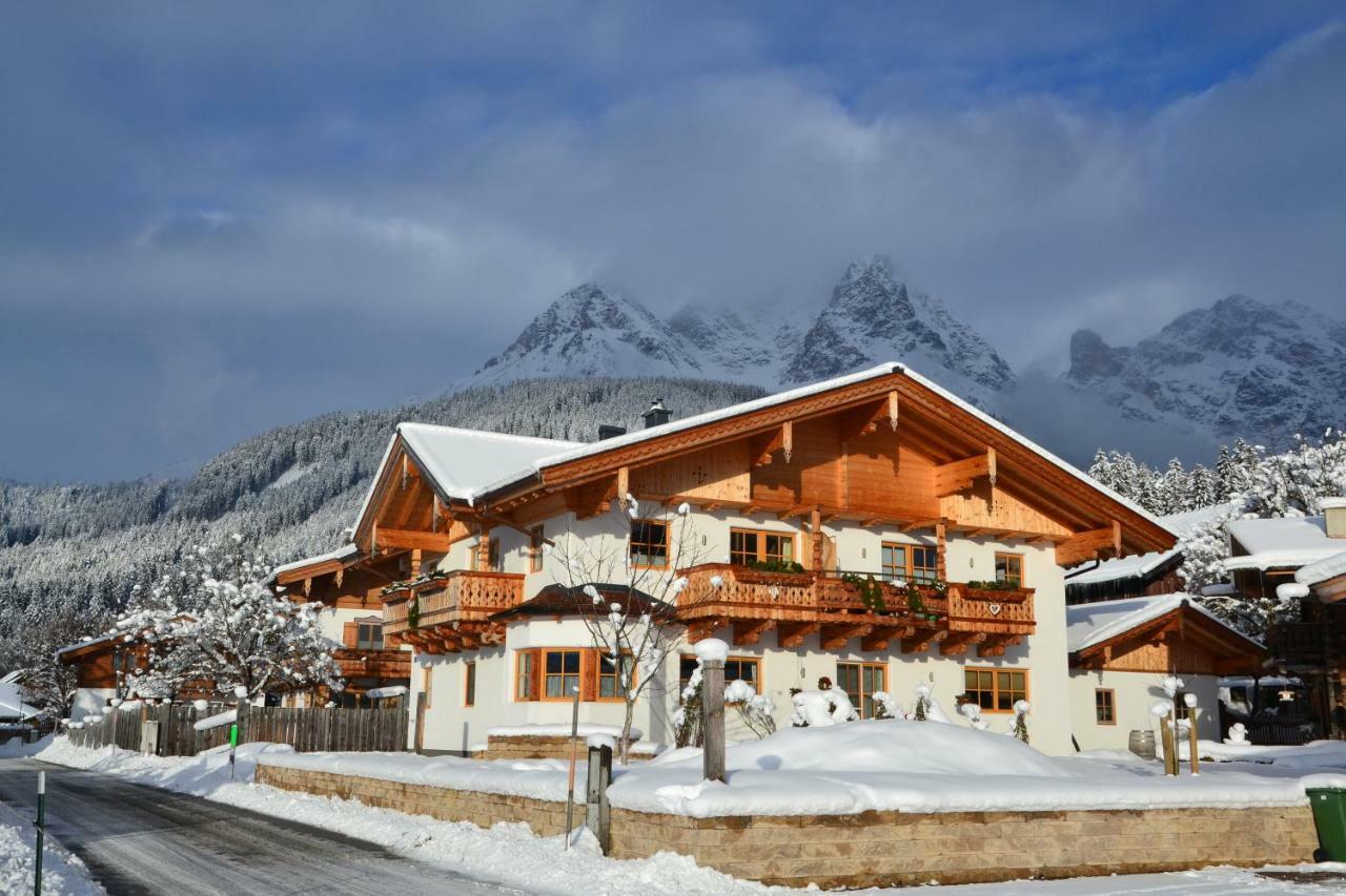 Appartement Herzog Saalfelden ภายนอก รูปภาพ